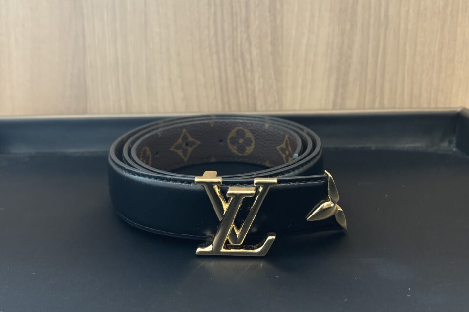 LV<br>ベルト・プリティー<br>リバーシブル