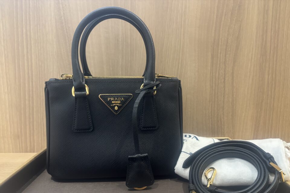 プラダ<br>ガレリア<br>サフィアーノ