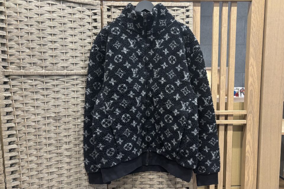 LOUIS VUITTON<br>モノグラム <br>フリース ボア
