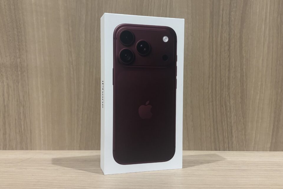 iPhone 18 Pro<br>256GB 新品未開封<br>バーガンディ