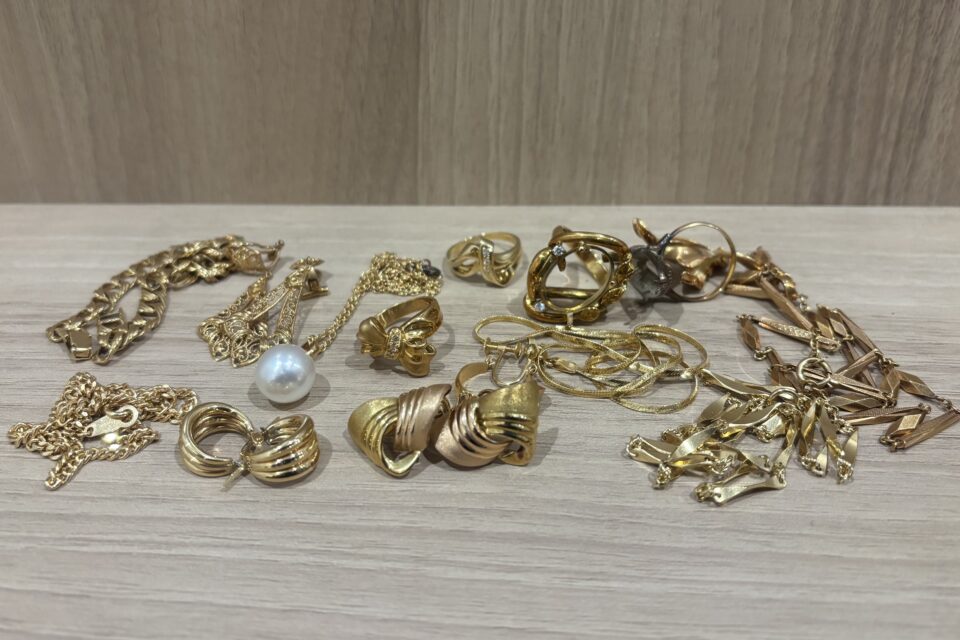 貴金属<br>K18<br>地金製品